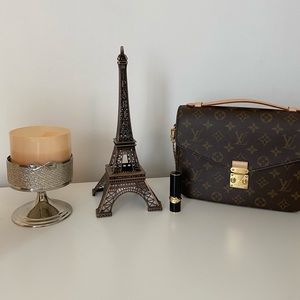 Authentic Louis Vuitton Pochette Métis Monogram